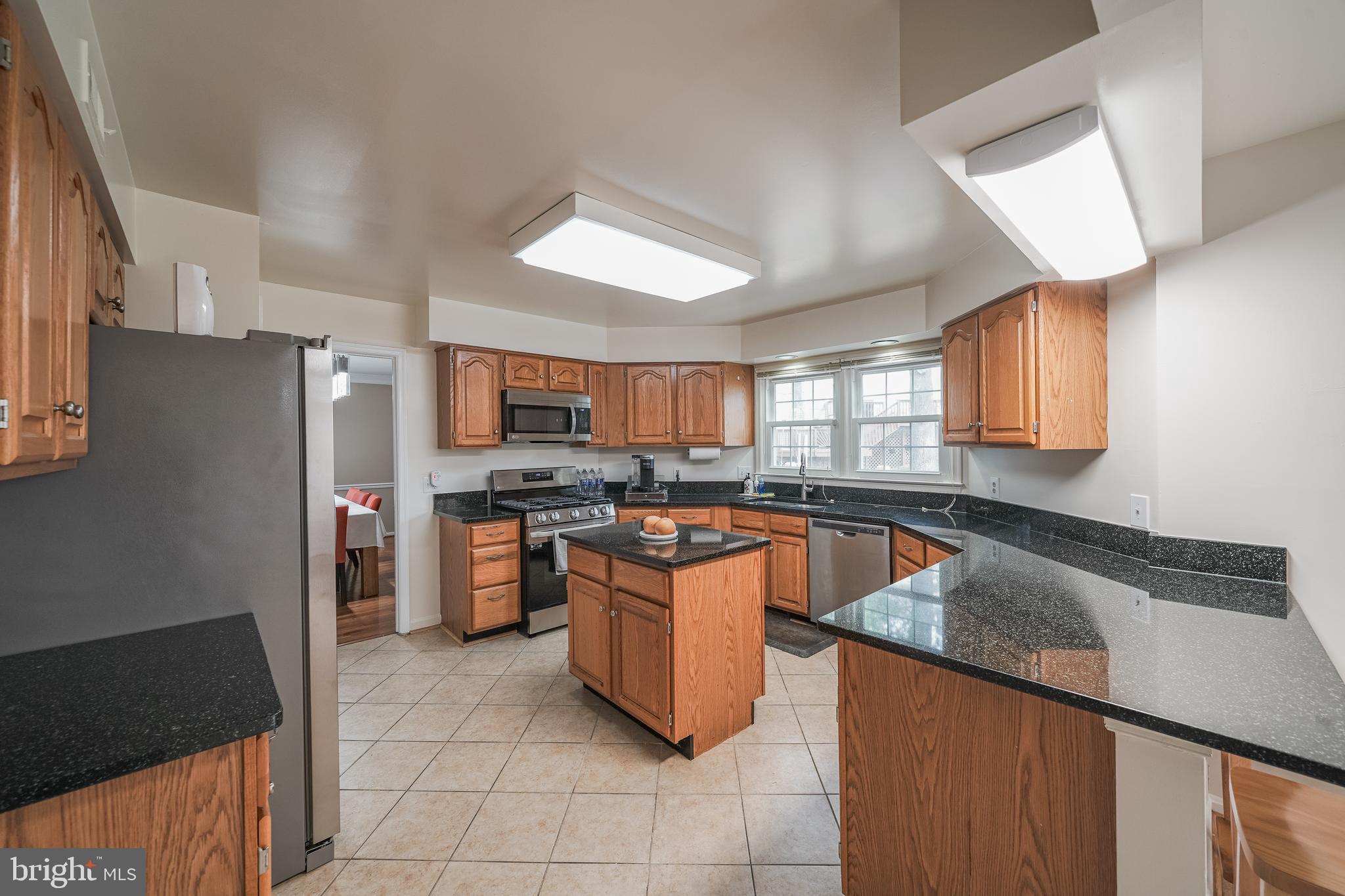 8213 Dry Ridge Road Montgomery Village, MD 20886 - Photo 14 of 57 kitchen