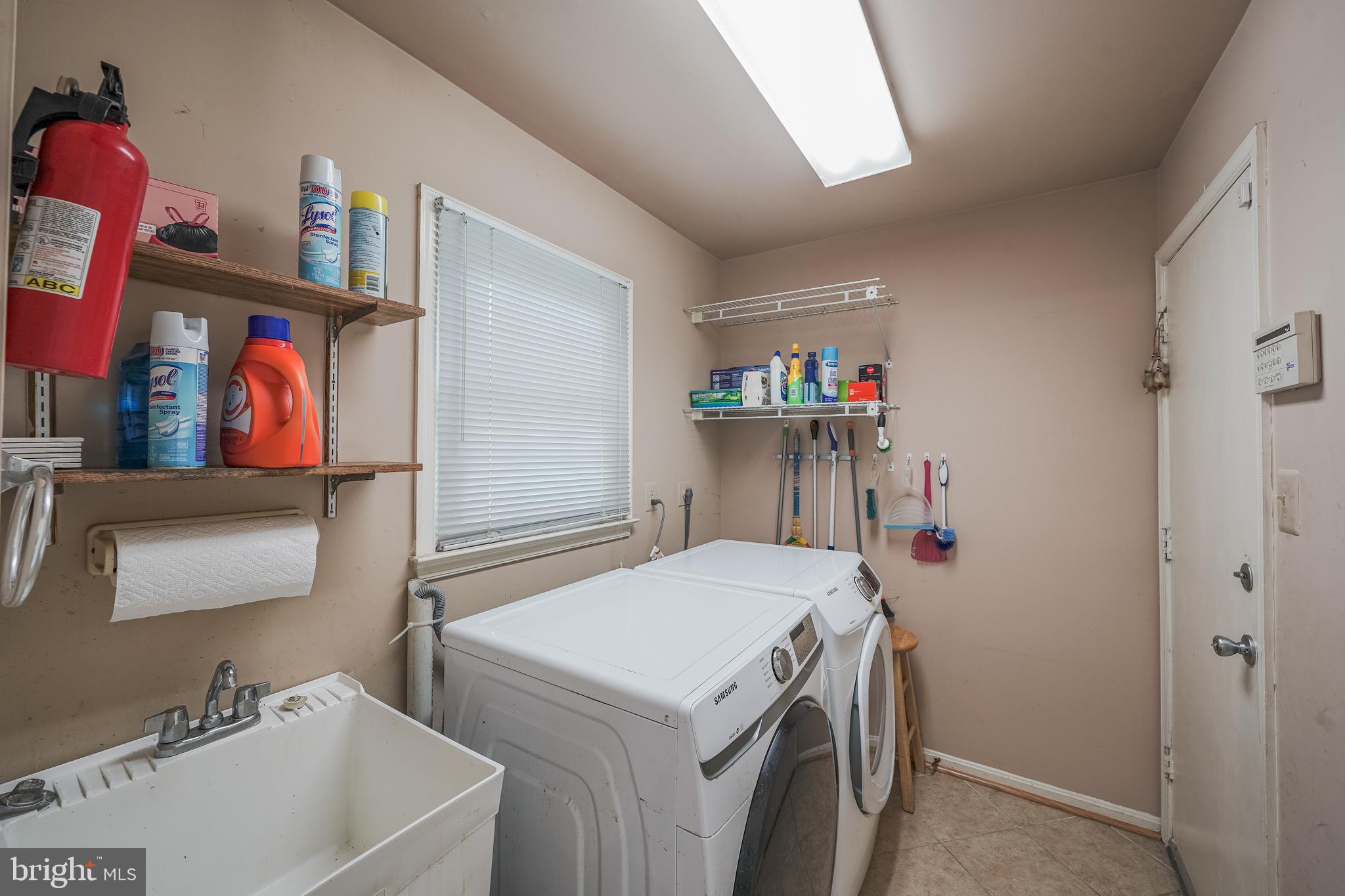 8213 Dry Ridge Road Montgomery Village, MD 20886 - Photo 24 of 57 laundry off kitchen table space. access to garage