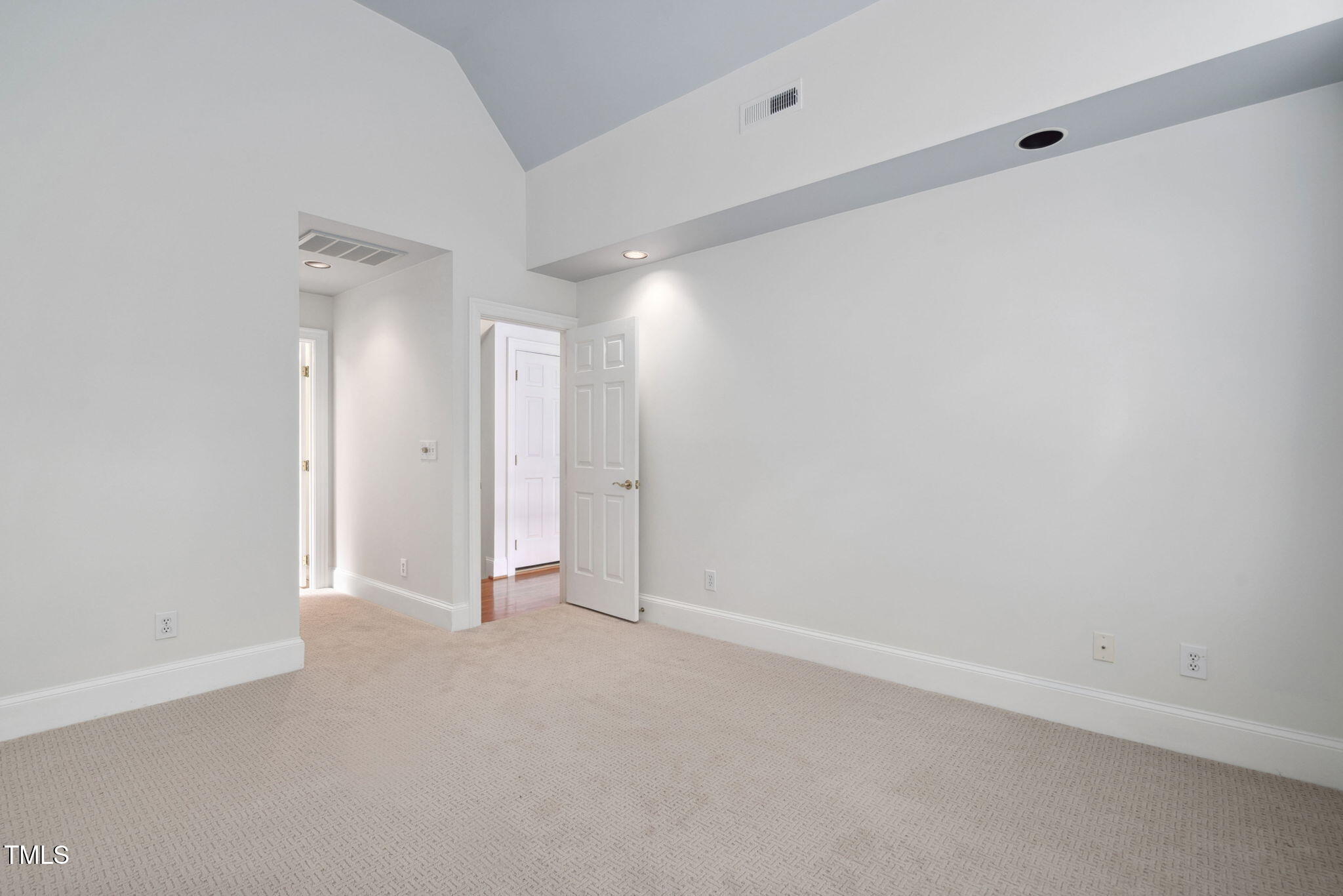 10405 Veasey Mill Road Raleigh, NC 27615 - Photo 34 of 94 34-web-or-mls-10405-veasey-mill-rd