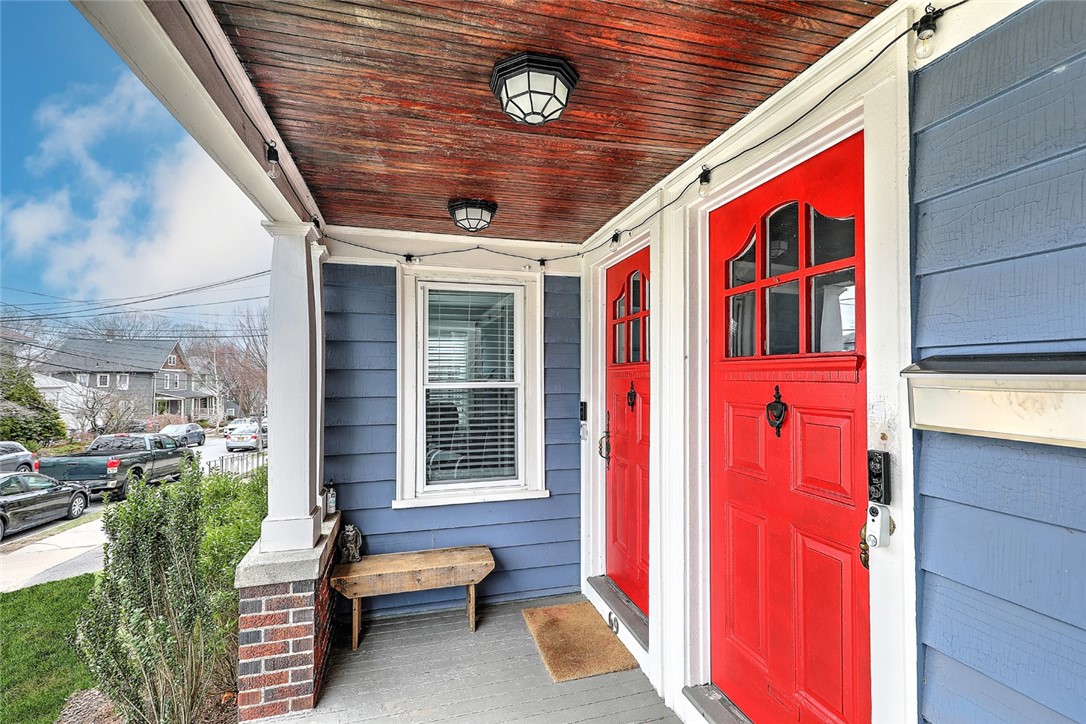 67 Overhill Road Providence, RI 02906 - Photo 3 of 49 Front doors