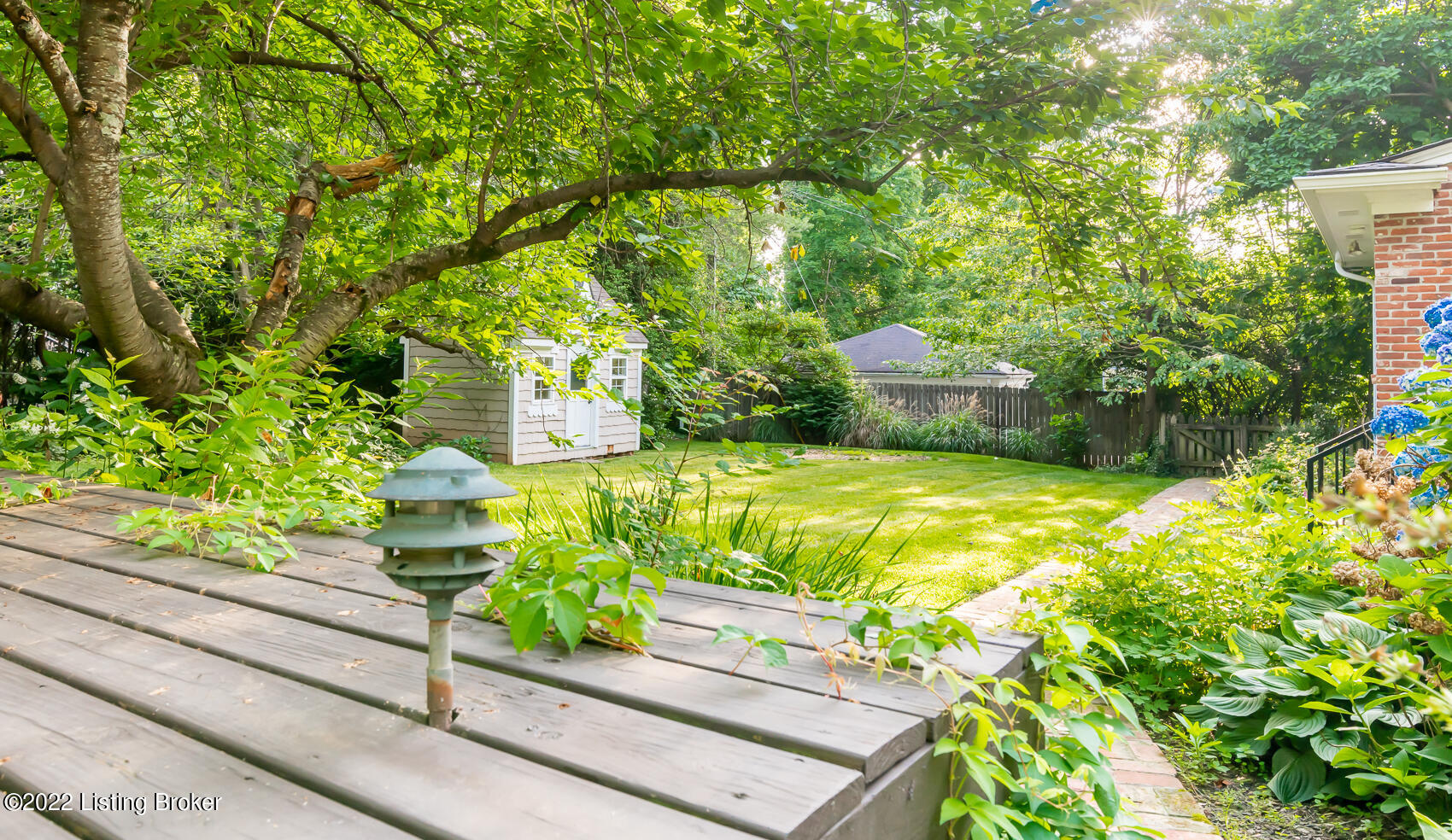 5611 Apache Road Louisville, KY 40207 - Photo 11 of 108 MLS-115