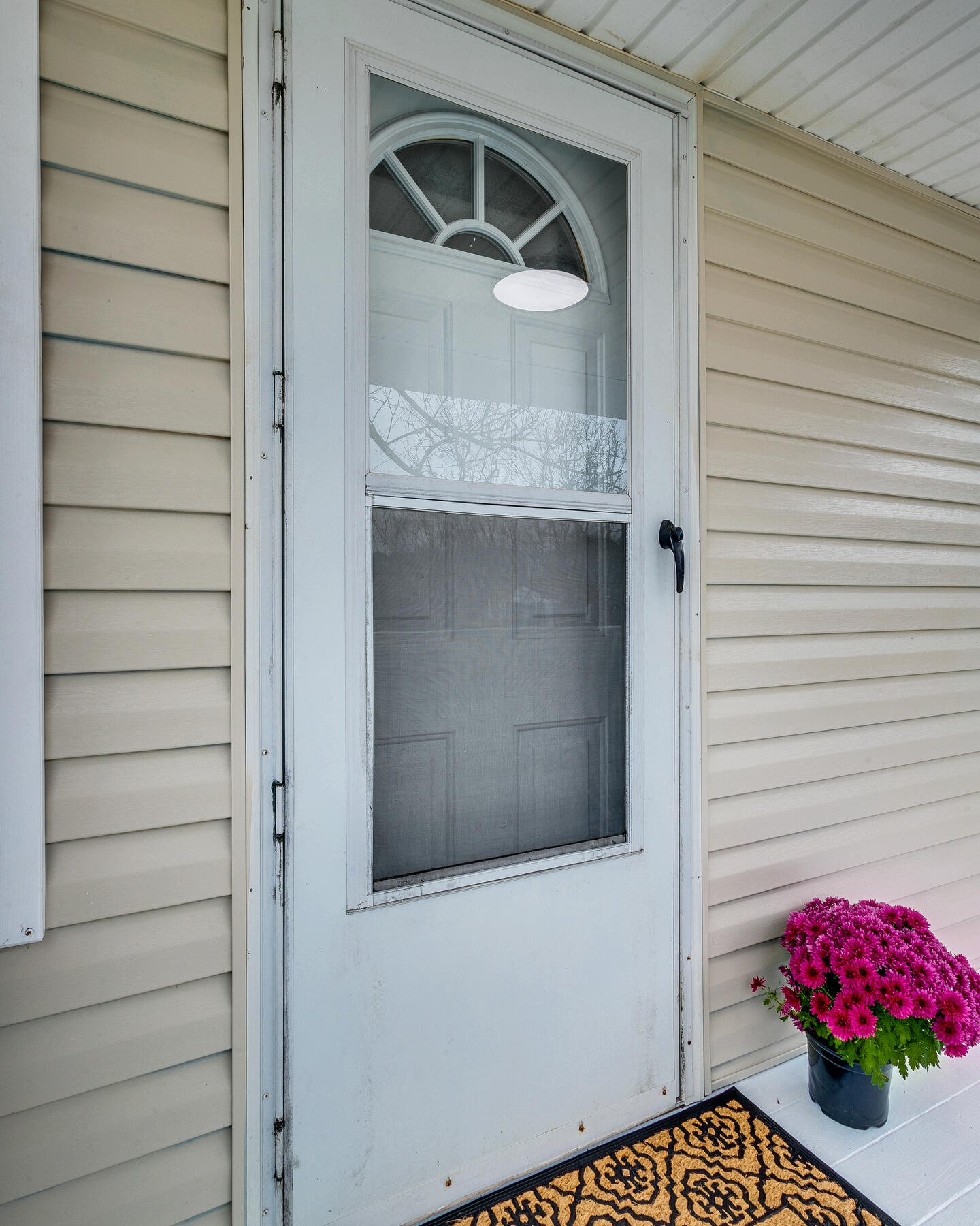 477 Gravely Road Kingsport, TN 37660 - Photo 6 of 29 006