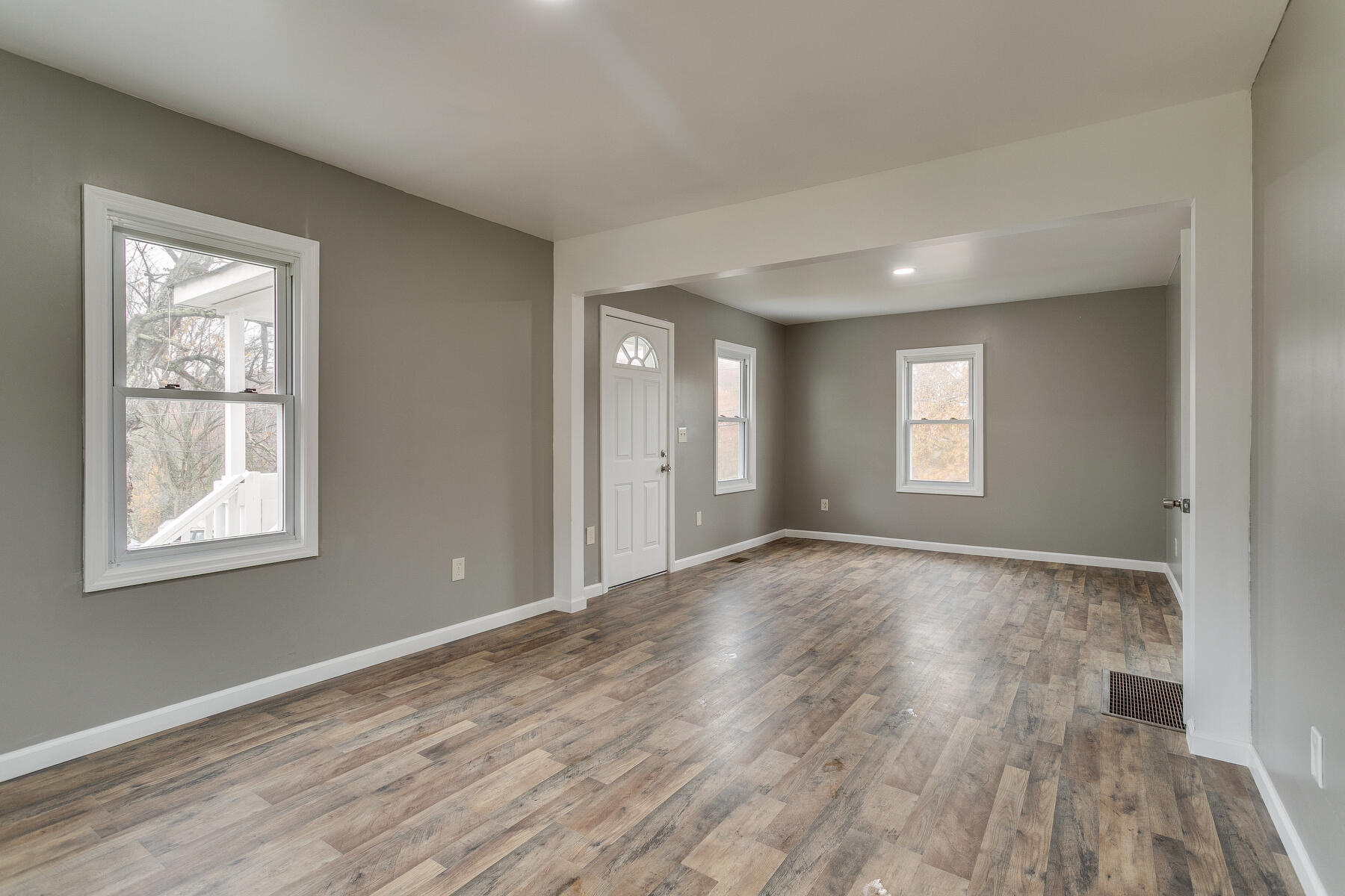 477 Gravely Road Kingsport, TN 37660 - Photo 10 of 29 010