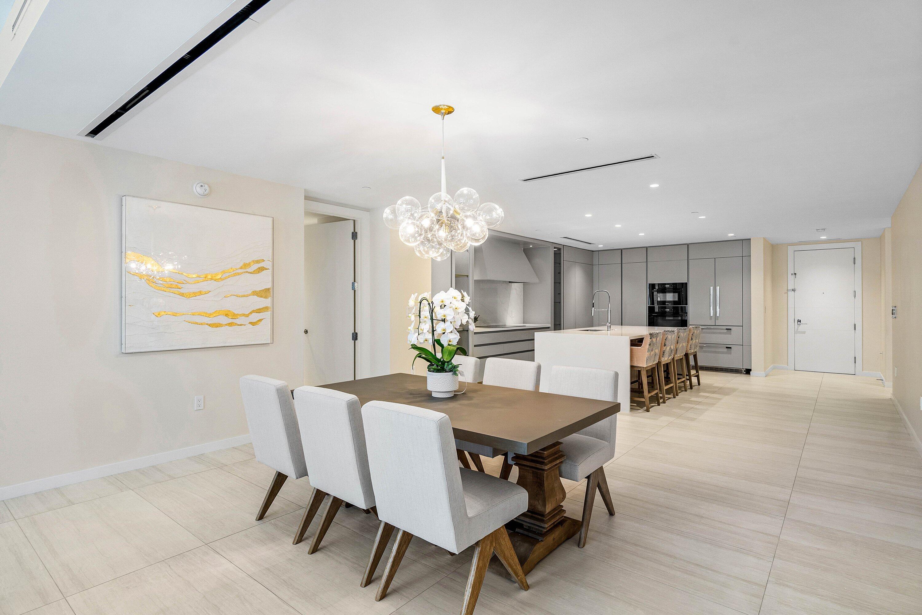 200 Southeast Mizner Boulevard, Unit 209 Boca Raton, FL 33432 - Photo 3 of 59 Dining Room
