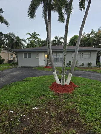 $499,500 | 2111 North 57th Terrace, Hollywood, FL 33021