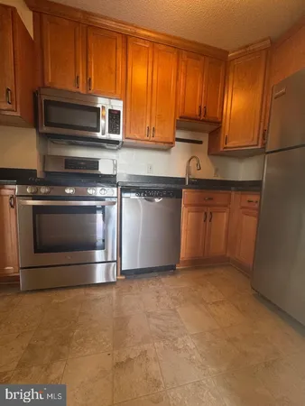 $2,600 | 4242 East-West Highway, Unit 618, Bethesda, MD 20814