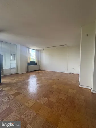 $2,600 | 4242 East-West Highway, Unit 618, Bethesda, MD 20814