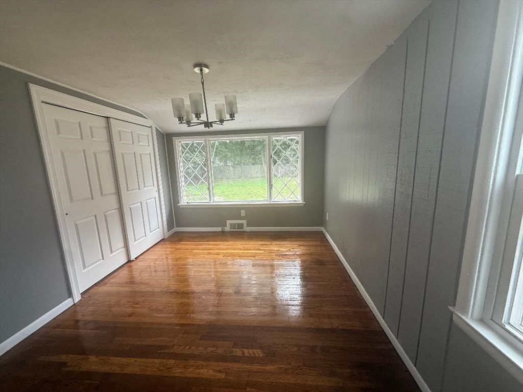 150 Cloran Street Springfield, MA 01109 - Photo 14 of 34 Gallery Image 14