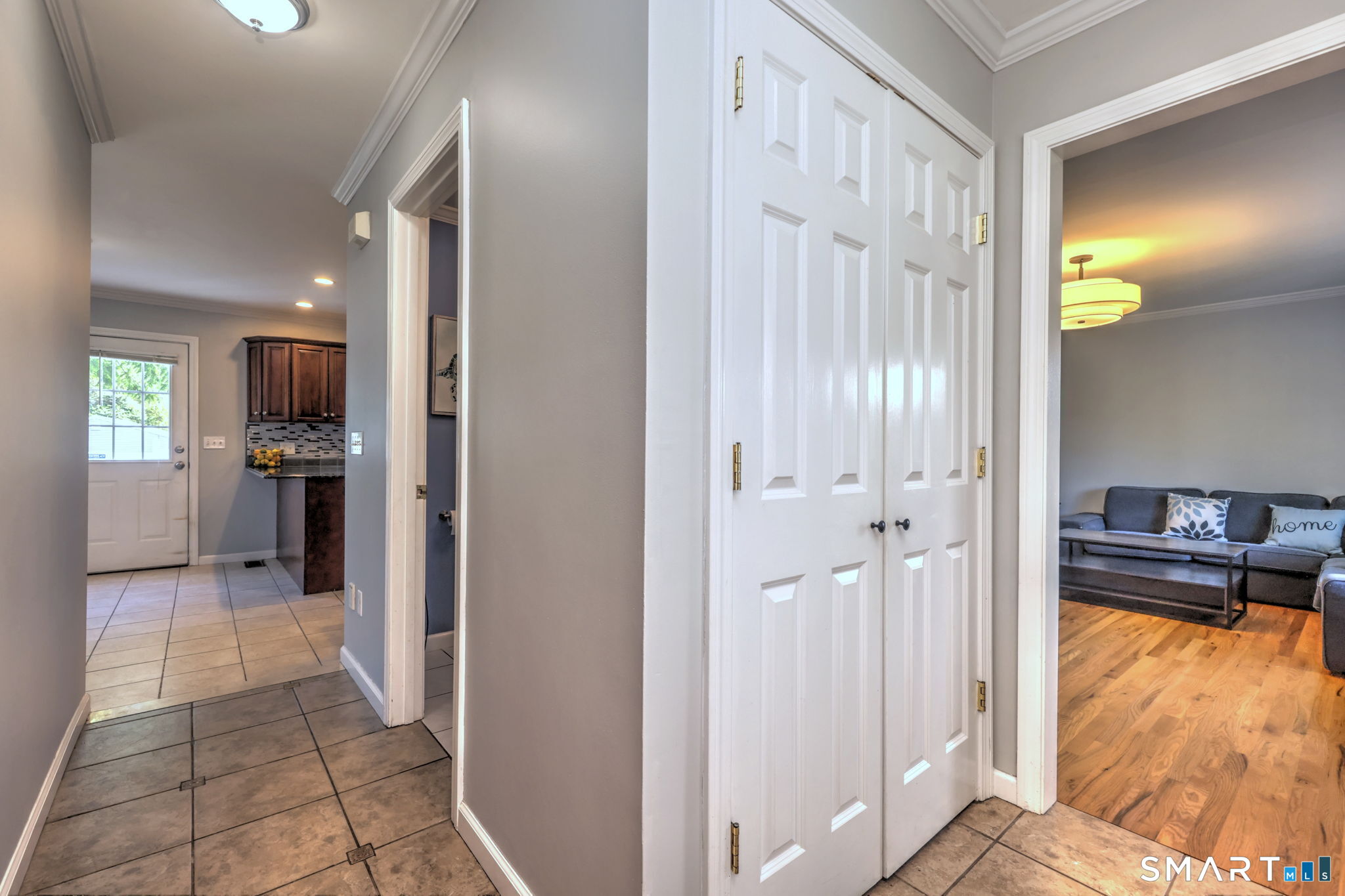 126 Silver Sands Road East Haven, CT 06512 - Photo 5 of 40