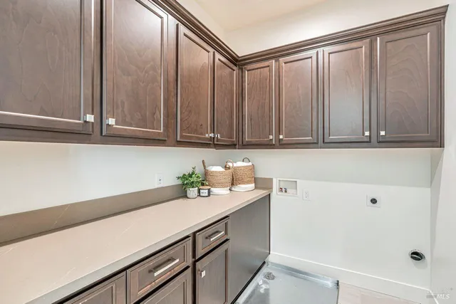 $1,785,000 | 2022 Stony Oak Court, Santa Rosa, CA 95403