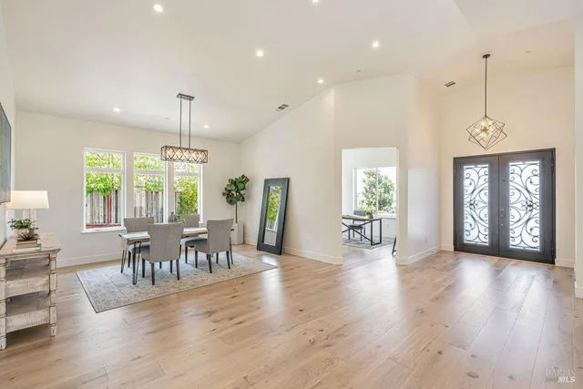 $1,785,000 | 2022 Stony Oak Court, Santa Rosa, CA 95403
