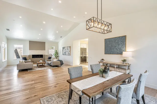 $1,785,000 | 2022 Stony Oak Court, Santa Rosa, CA 95403