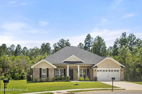 $370,000 | 6285 Emerald Lk Drive, Biloxi, MS 39532