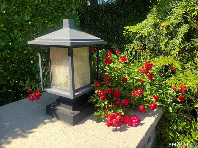 $6,950 | 92 Valley Road, Unit A, Greenwich, CT 06807