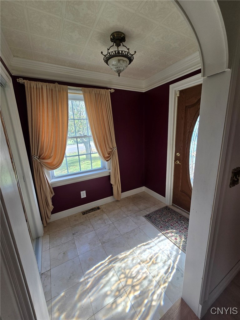 2689 Sulphur Spring Road Paris, NY 13456 - Photo 3 of 14