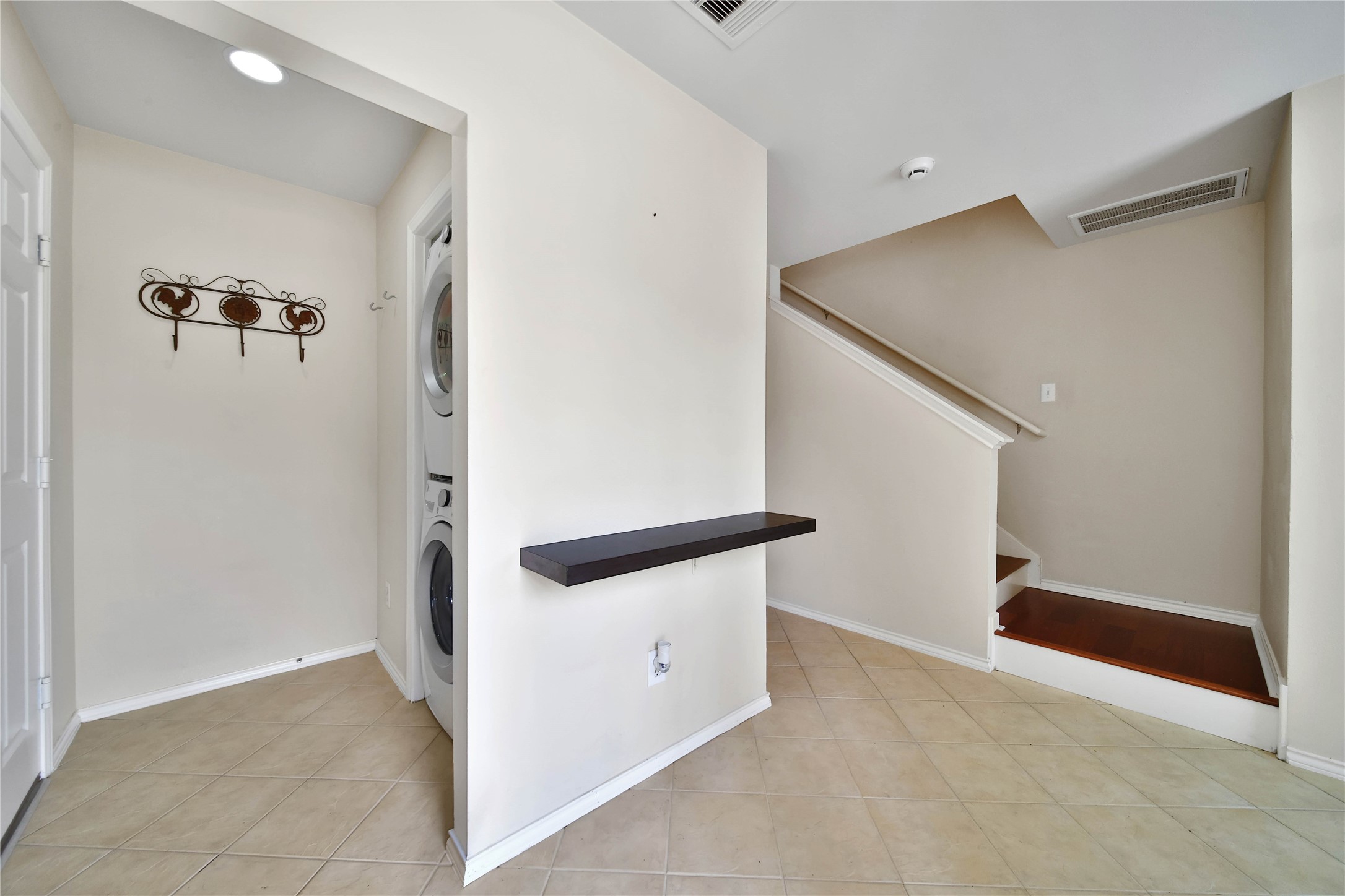 4408 Eigel Street Houston, TX 77007 - Photo 3 of 16