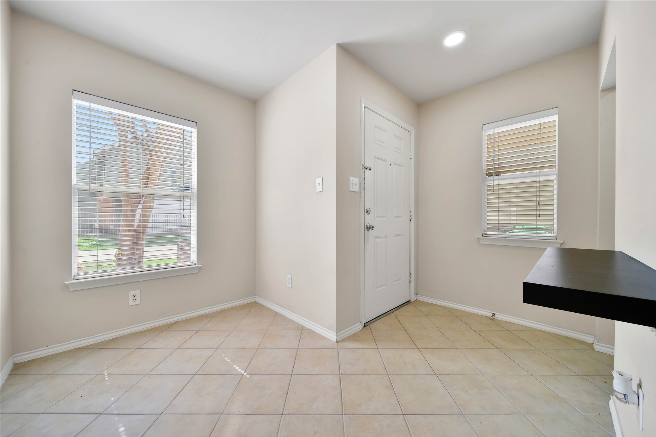 4408 Eigel Street Houston, TX 77007 - Photo 4 of 16