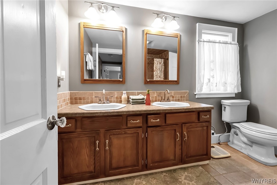 139 Buffalo Road East Aurora, NY 14052 - Photo 25 of 50