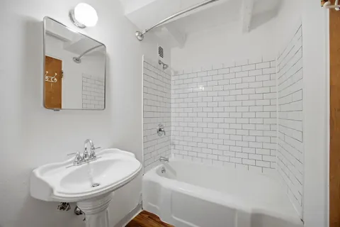 $150,000 | 1862 Sherman Avenue, Unit 1NW, Evanston, IL 60201