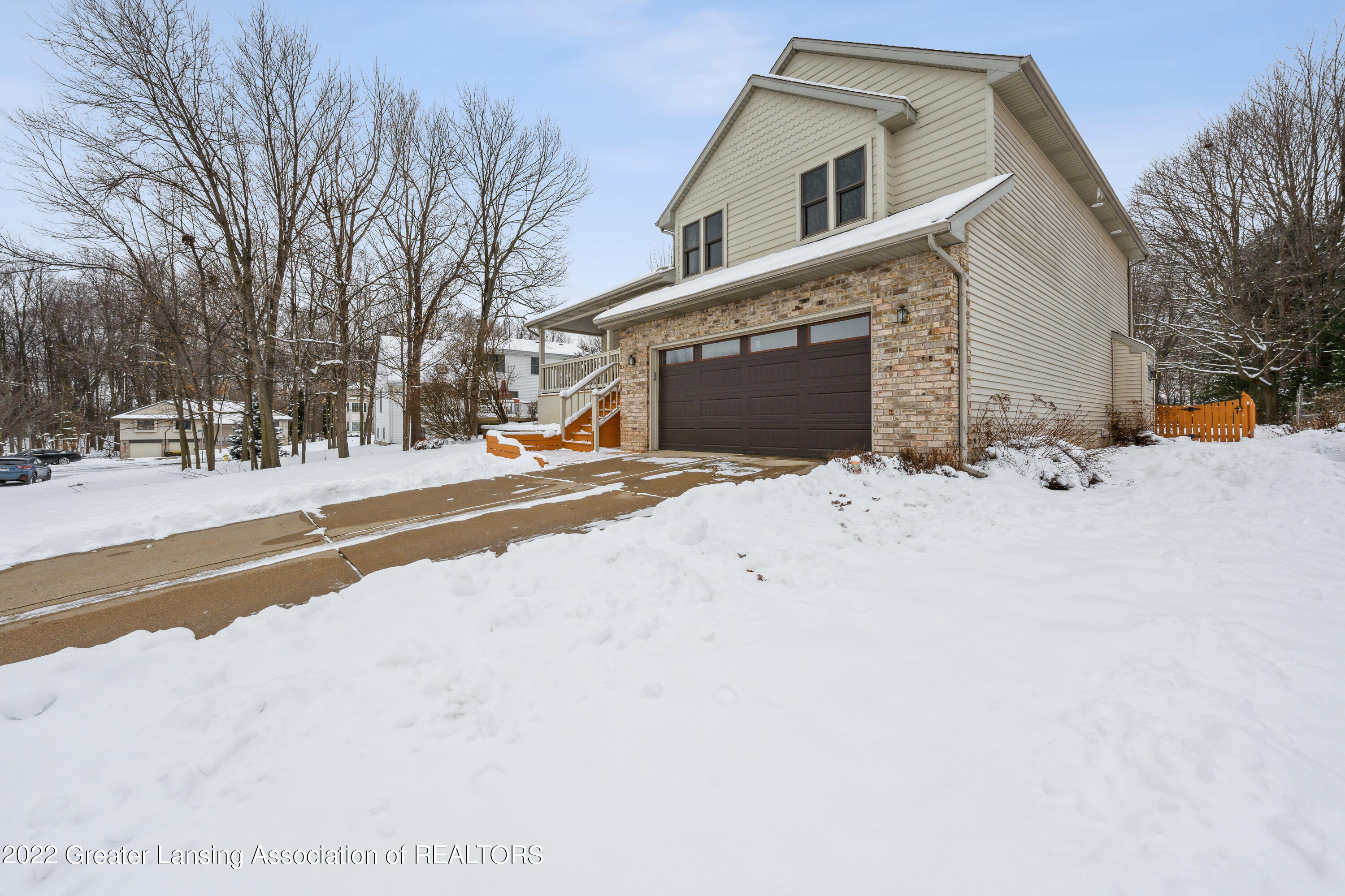 1323 Riley Ridge Drive Lansing, MI 48917 - Photo 4 of 40 05-1323-Riley-Ridge-Dr-Lansing-MI-48917-