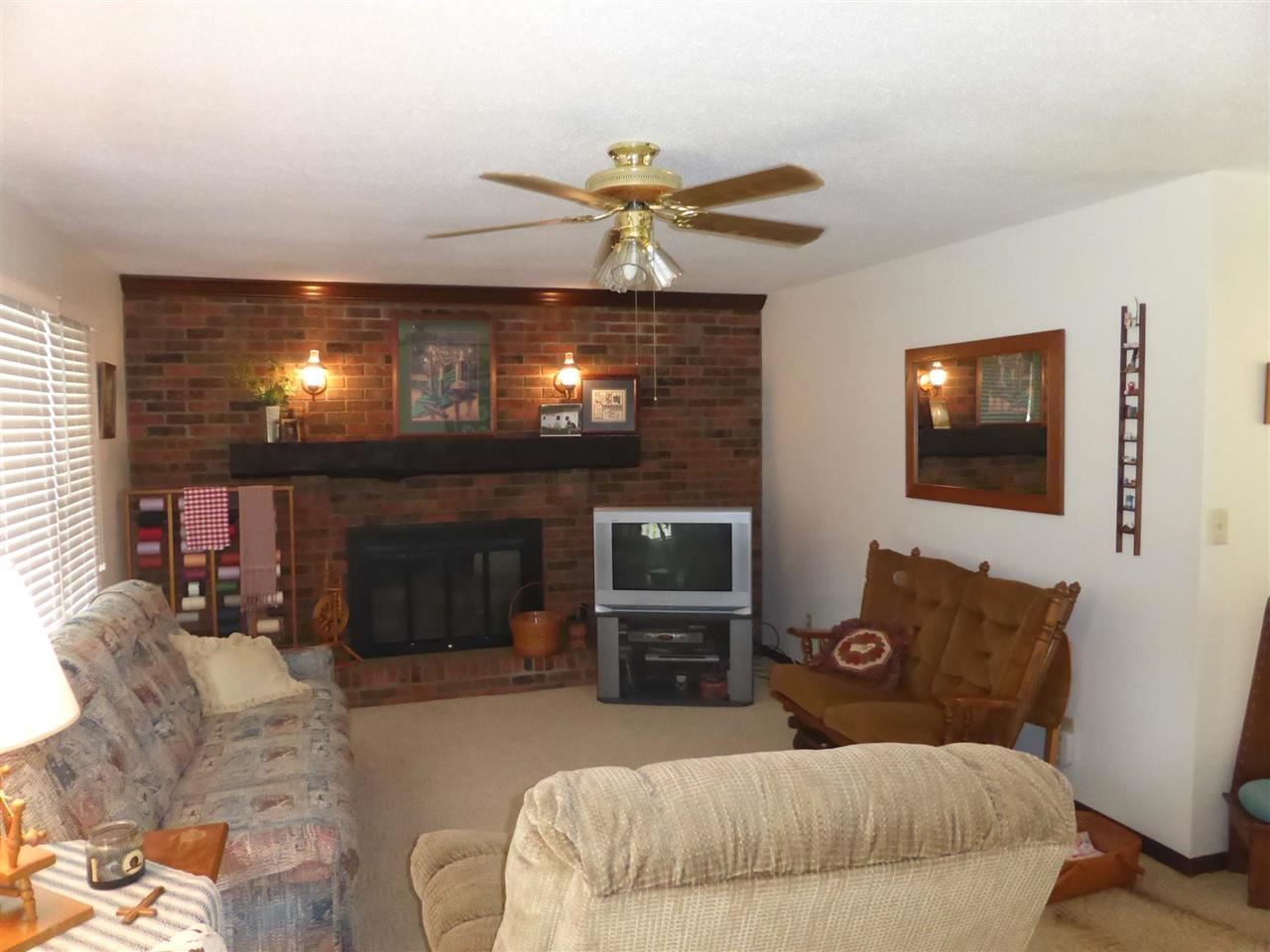 322 Reyling Drive Jasper, IN 47546 - Photo 5 of 14 Gallery Image 5