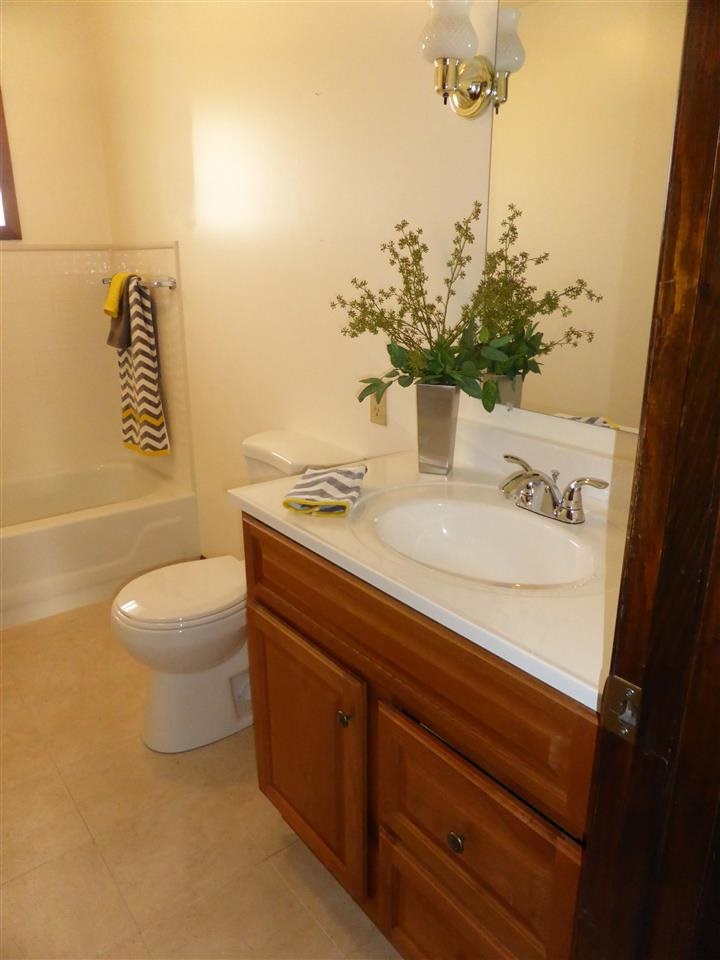 322 Reyling Drive Jasper, IN 47546 - Photo 6 of 14 Gallery Image 6