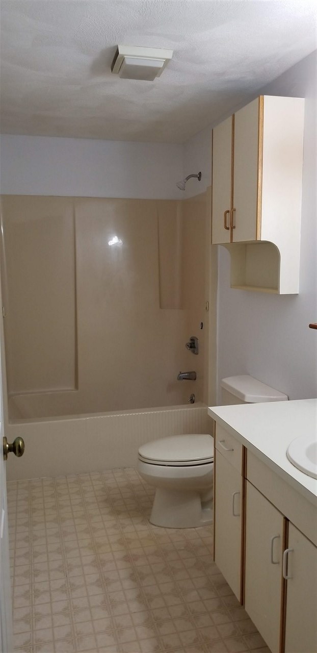 233 Oak Ridge Road, Unit 5 Plaistow, NH 03865 - Photo 19 of 30 Gallery Image 19