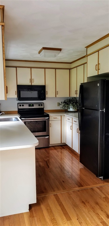 233 Oak Ridge Road, Unit 5 Plaistow, NH 03865 - Photo 8 of 30 Gallery Image 8