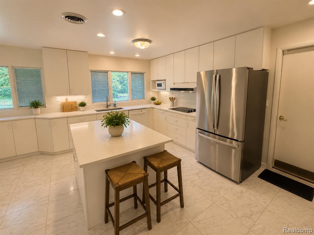 1429 Quarton Road Birmingham, MI 48009 - Photo 13 of 51