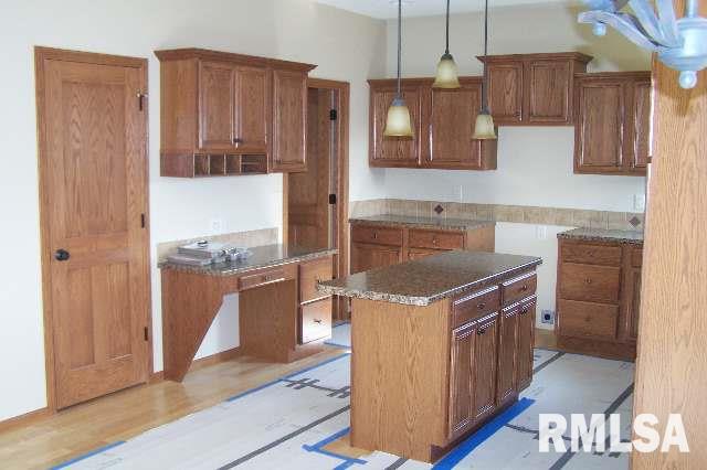 1717 Springbrook Court DeWitt, IA 52742 - Photo 4 of 9 Gallery Image 4