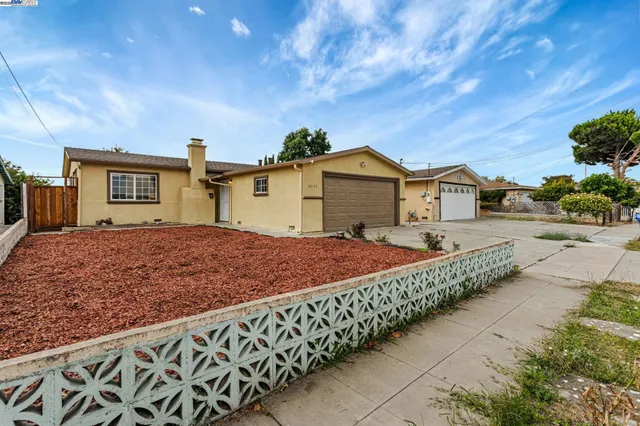 $988,000 | 36563 Beutke Drive, Newark, CA 94560