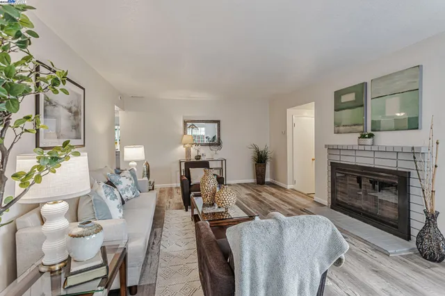 $988,000 | 36563 Beutke Drive, Newark, CA 94560