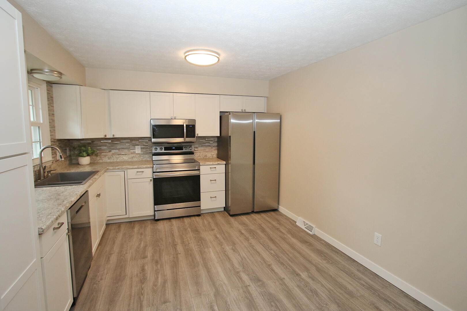 1080 Spring Run Road Lexington, KY 40514 - Photo 10 of 38 11