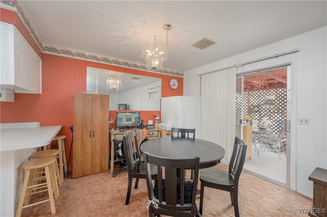 4260 El Paso Road Bullhead City, AZ 86429 - Photo 12 of 39 Dining Area