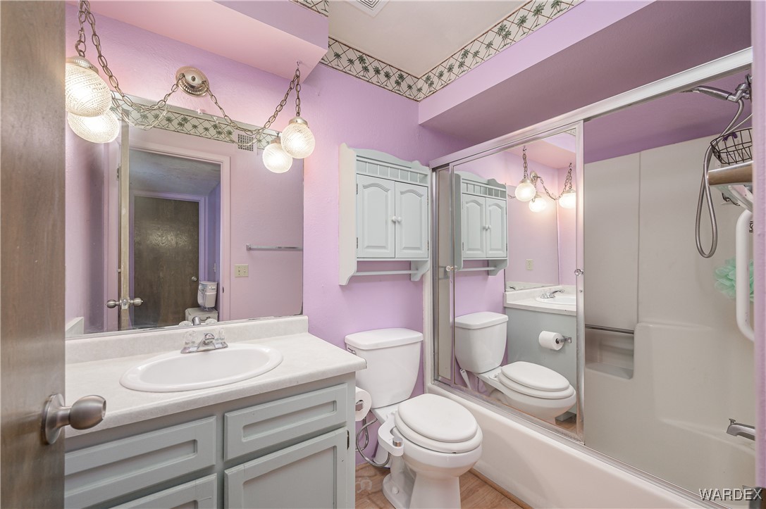 4260 El Paso Road Bullhead City, AZ 86429 - Photo 18 of 39 Bathroom