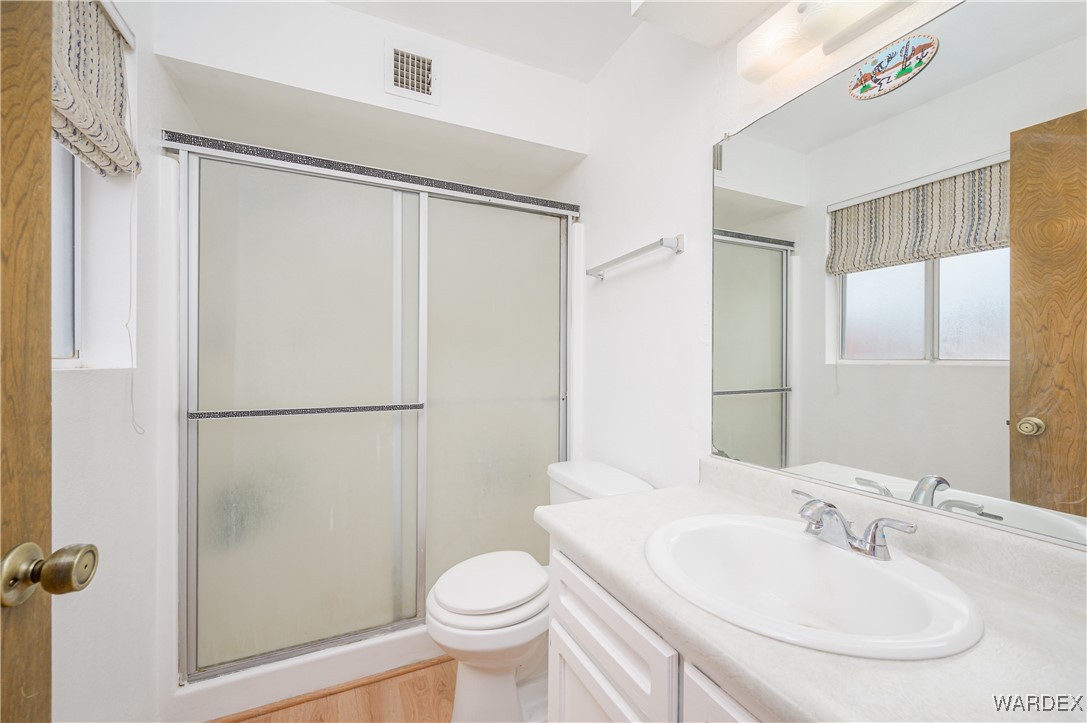 4260 El Paso Road Bullhead City, AZ 86429 - Photo 23 of 39 Bathroom