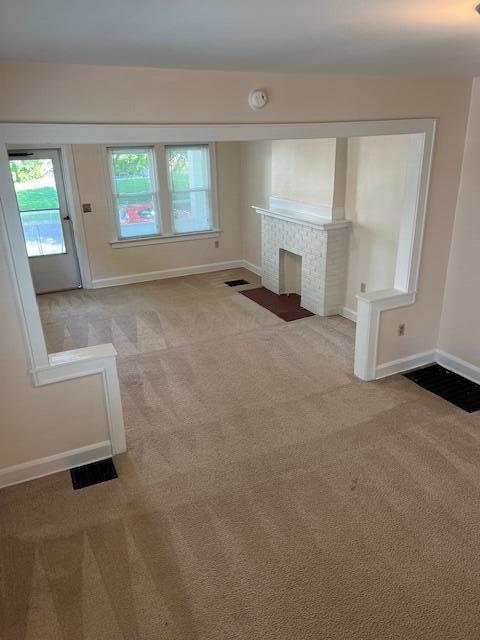 885 Thomas Road Columbus, OH 43212 - Photo 8 of 18 Living + Dining Room