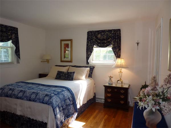 468 Butman Road Lowell, MA 01852 - Photo 5 of 13 Gallery Image 5