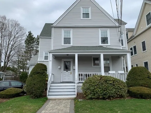 $2,950 | 21 Pleasant Street, Unit 2, Newton, MA 02459