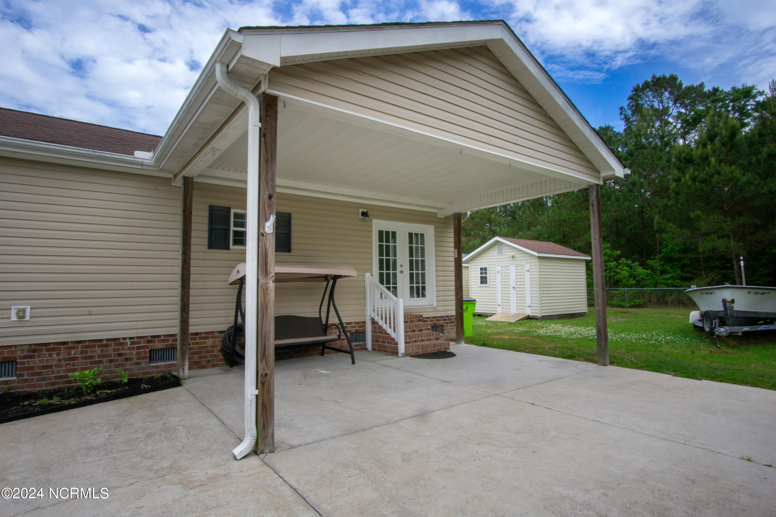 104 Myrtle Grove Road New Bern, NC 28562 - Photo 29 of 32 DSC04171