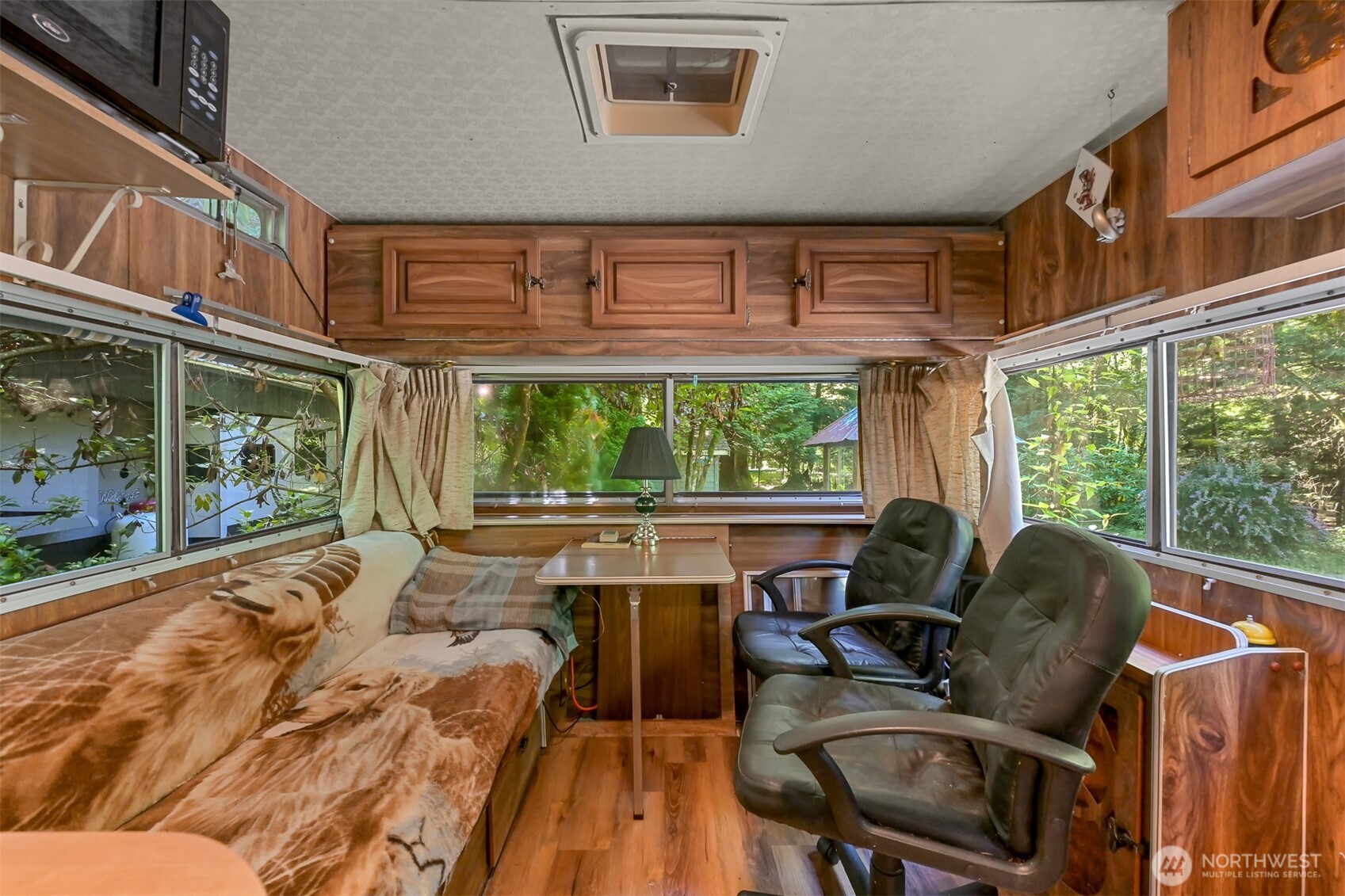 3013 Tower Road Maple Falls, WA 98266 - Photo 2 of 38 a work room with furniture and a large window