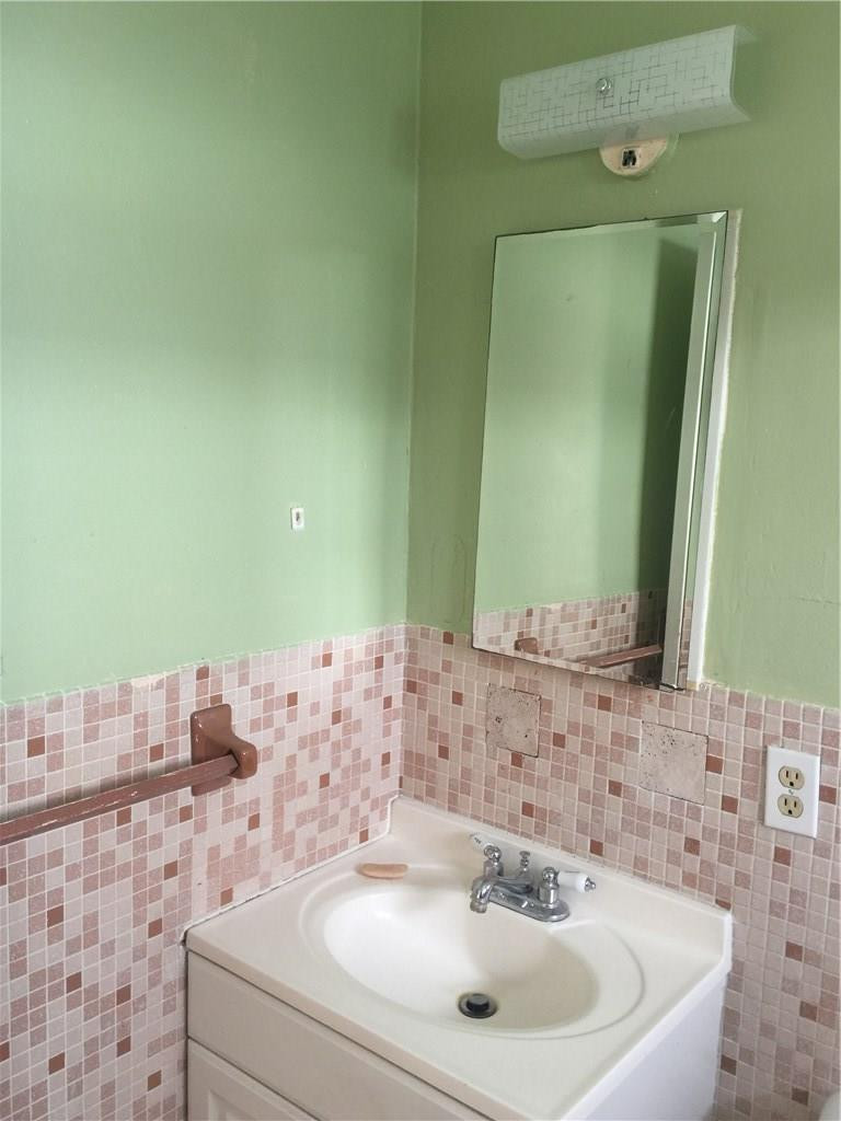 9375 Southwest 40th Terrace, Unit 213 Miami, FL 33165 - Photo 11 of 31 Photo 11