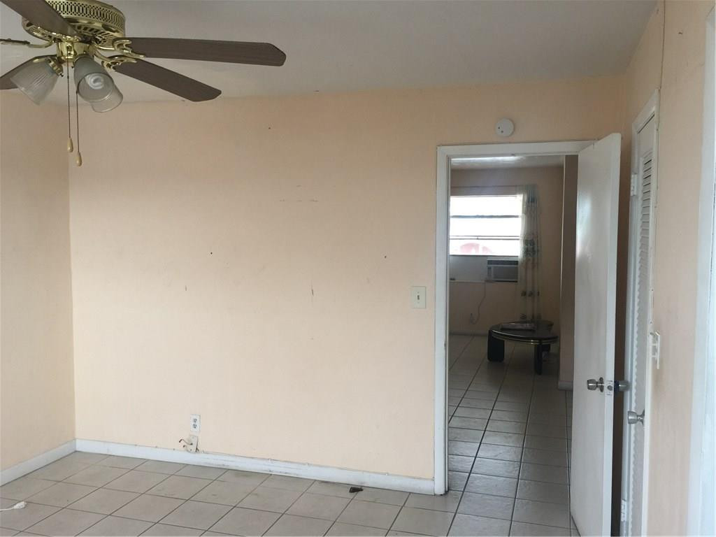 9375 Southwest 40th Terrace, Unit 213 Miami, FL 33165 - Photo 15 of 31 Photo 15