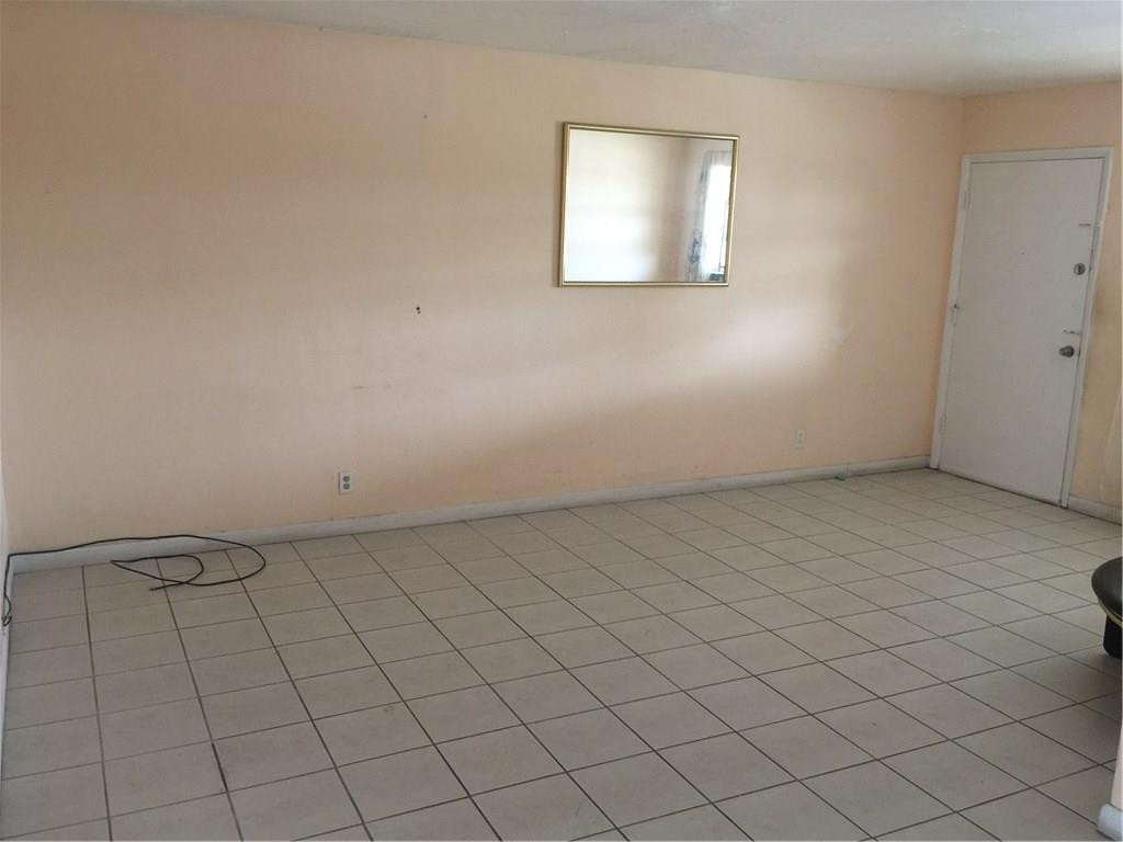 9375 Southwest 40th Terrace, Unit 213 Miami, FL 33165 - Photo 17 of 31 Photo 17