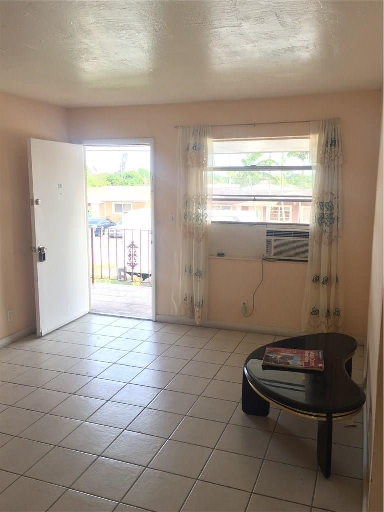 9375 Southwest 40th Terrace, Unit 213 Miami, FL 33165 - Photo 21 of 31 Photo 21