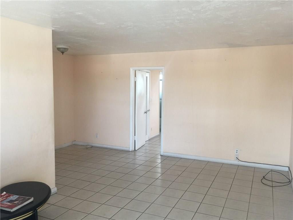 9375 Southwest 40th Terrace, Unit 213 Miami, FL 33165 - Photo 5 of 31 Photo 5