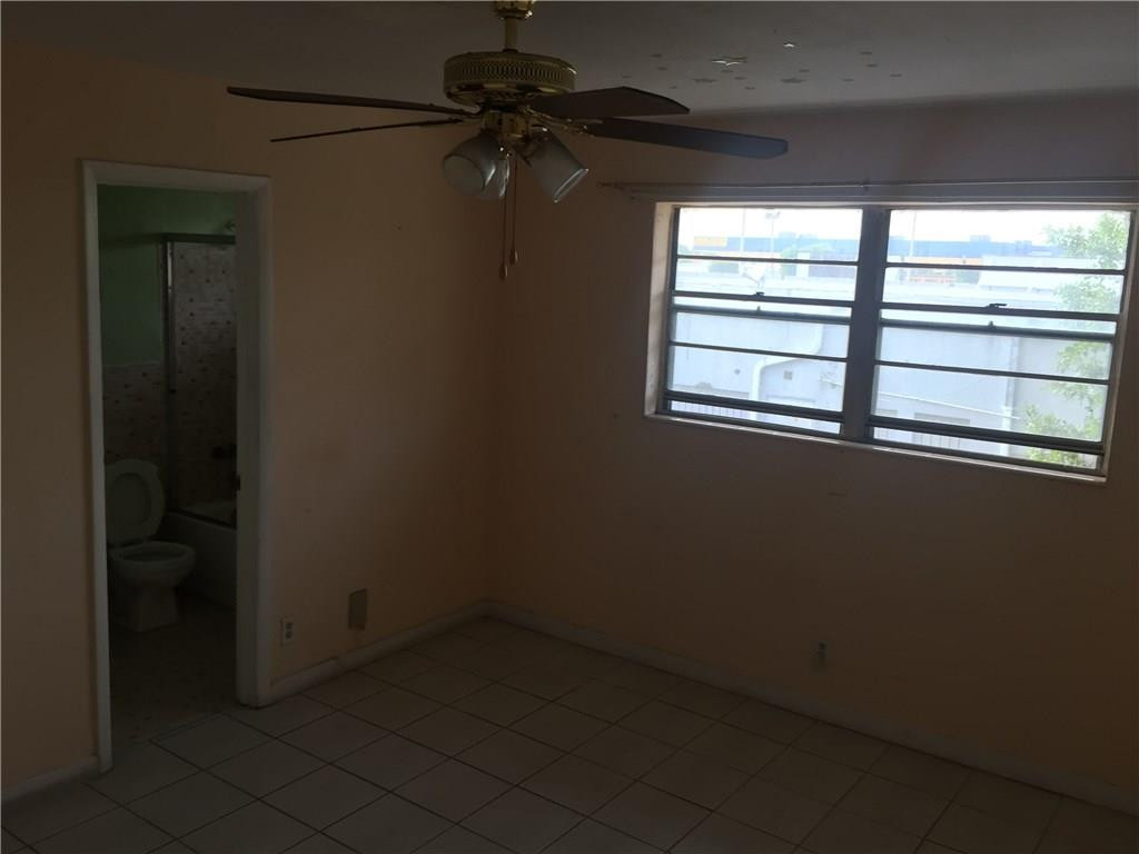 9375 Southwest 40th Terrace, Unit 213 Miami, FL 33165 - Photo 9 of 31 Photo 9