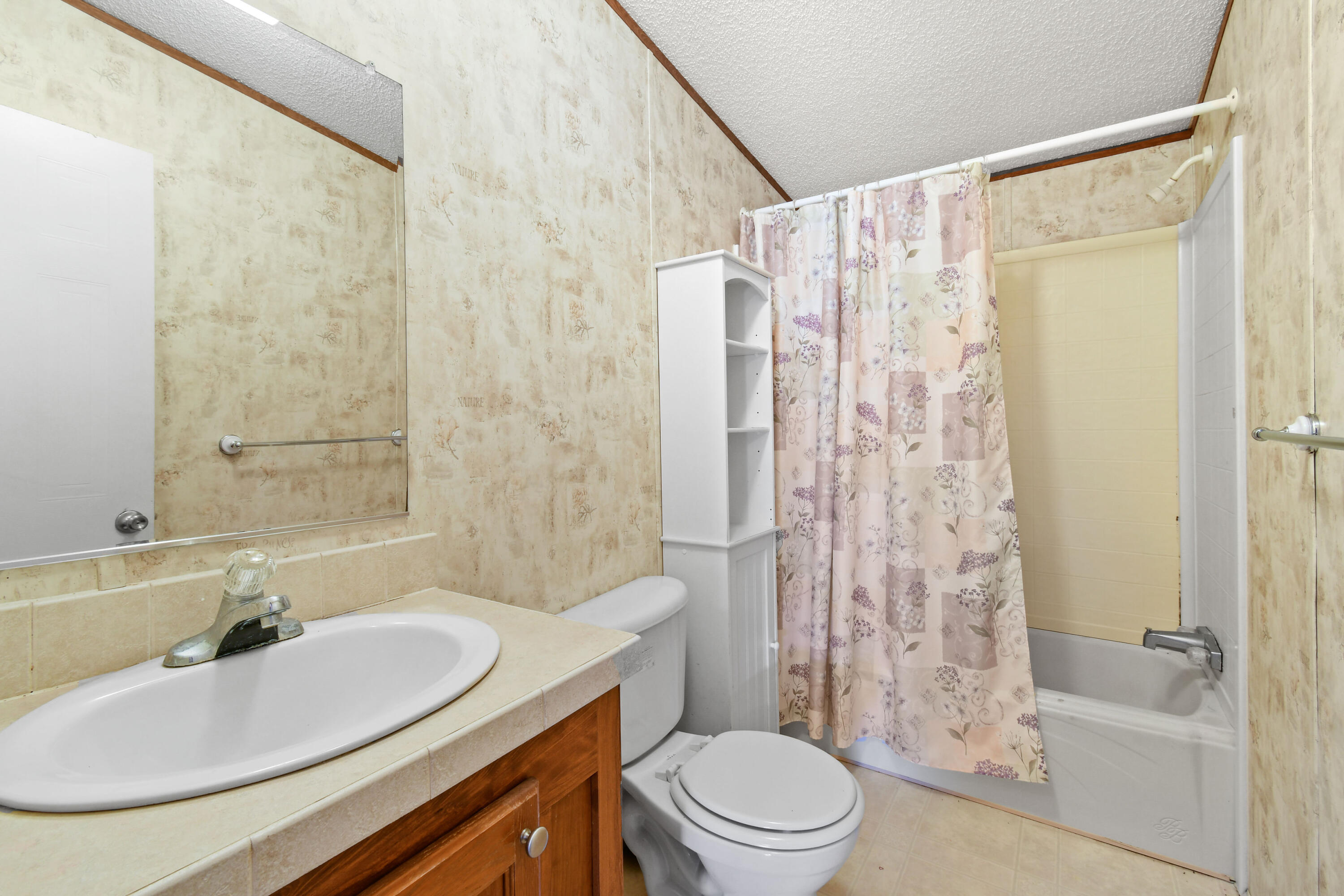 2463 Coolidge Road Fort Pierce, FL 34945 - Photo 31 of 43 2463CoolidgeRd_25