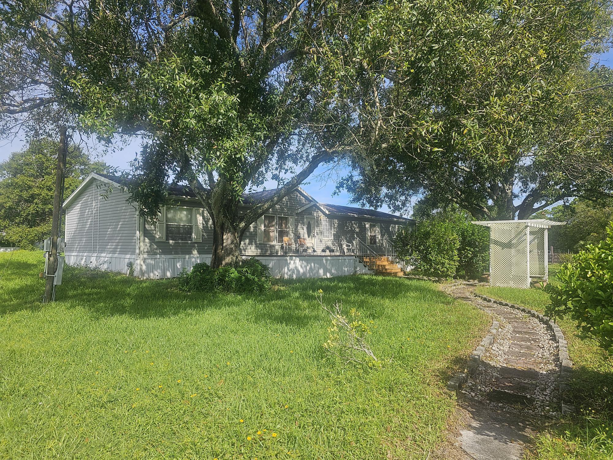 2463 Coolidge Road Fort Pierce, FL 34945 - Photo 43 of 43 20230829_100956