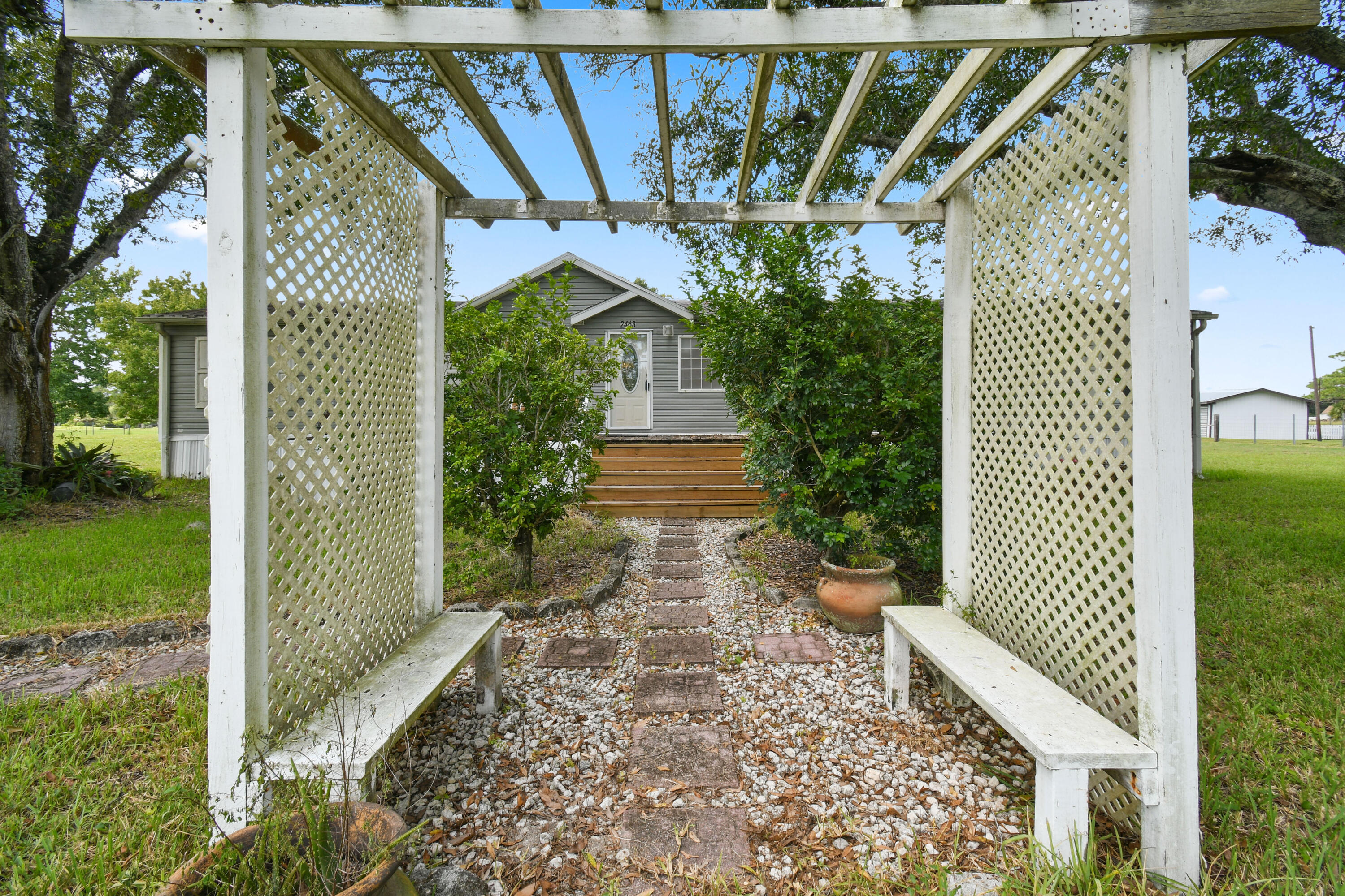 2463 Coolidge Road Fort Pierce, FL 34945 - Photo 9 of 43 2463CoolidgeRd_04